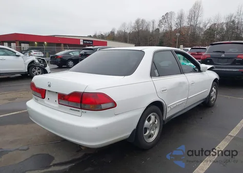 2001 Honda Accord 2.3 Lx z USA, uszkodzony, nr VIN 1HGCG56461A124254